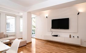 Golden Apartment